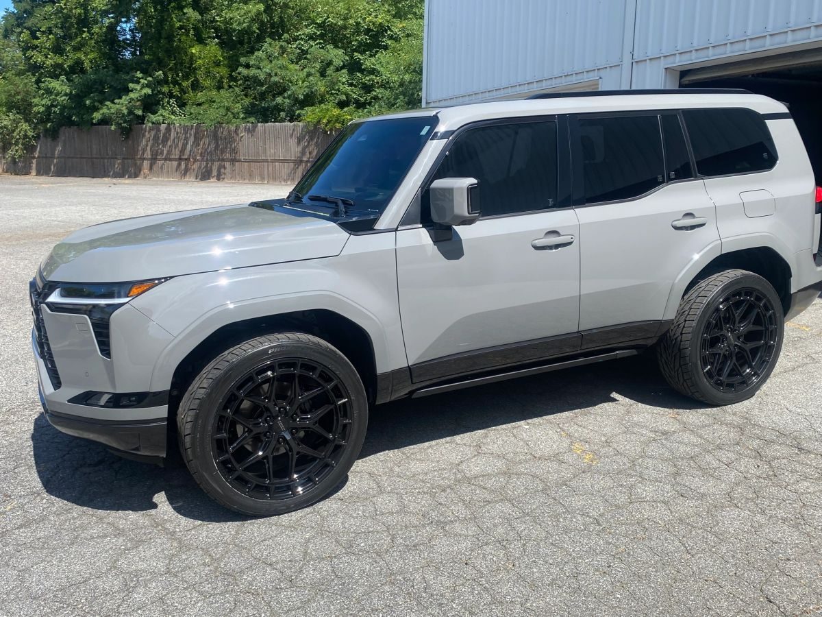 Rivian R1S after protection service